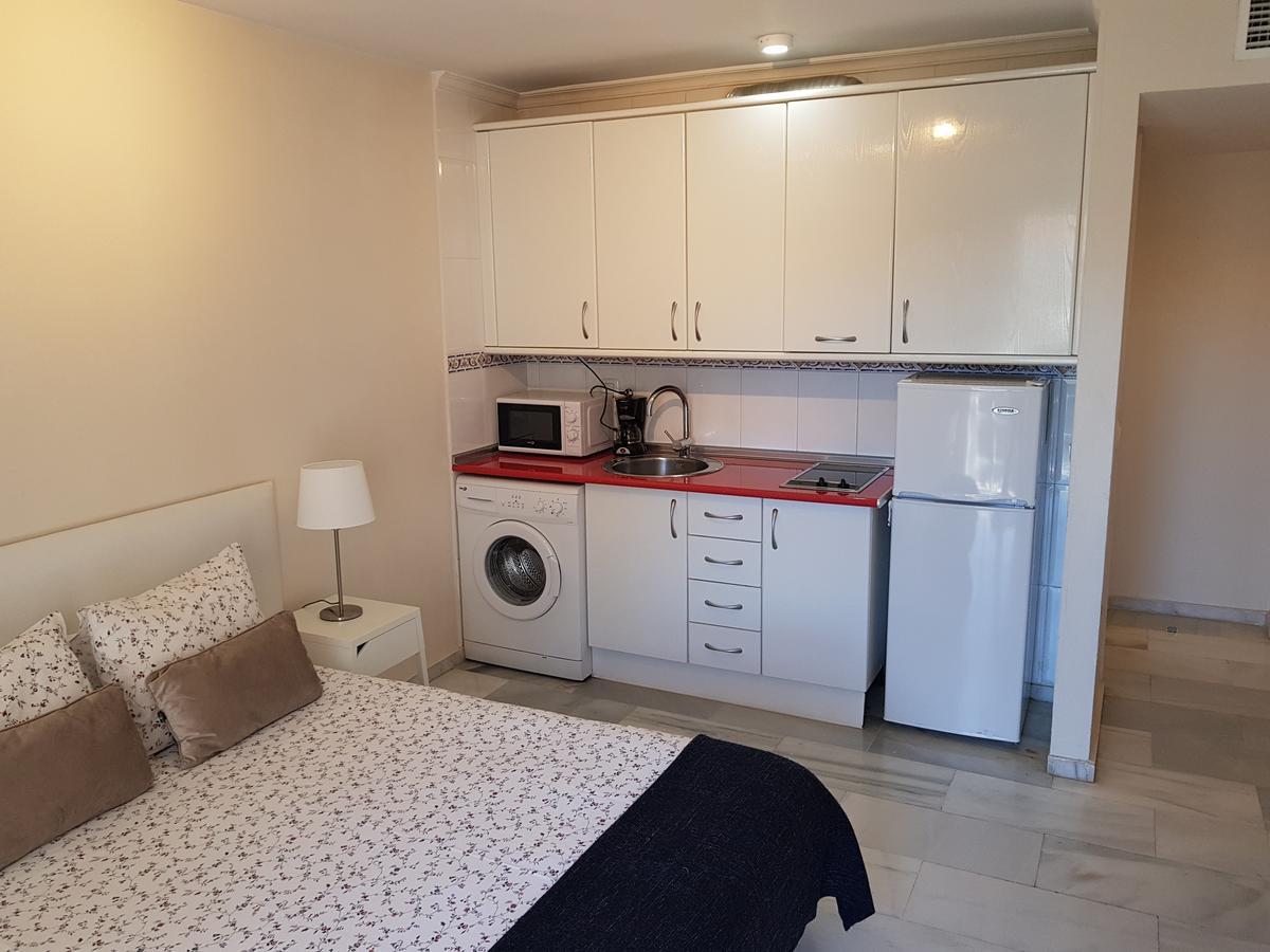 Fan Flat Eugenio (Adults Only) Apartman Málaga Kültér fotó